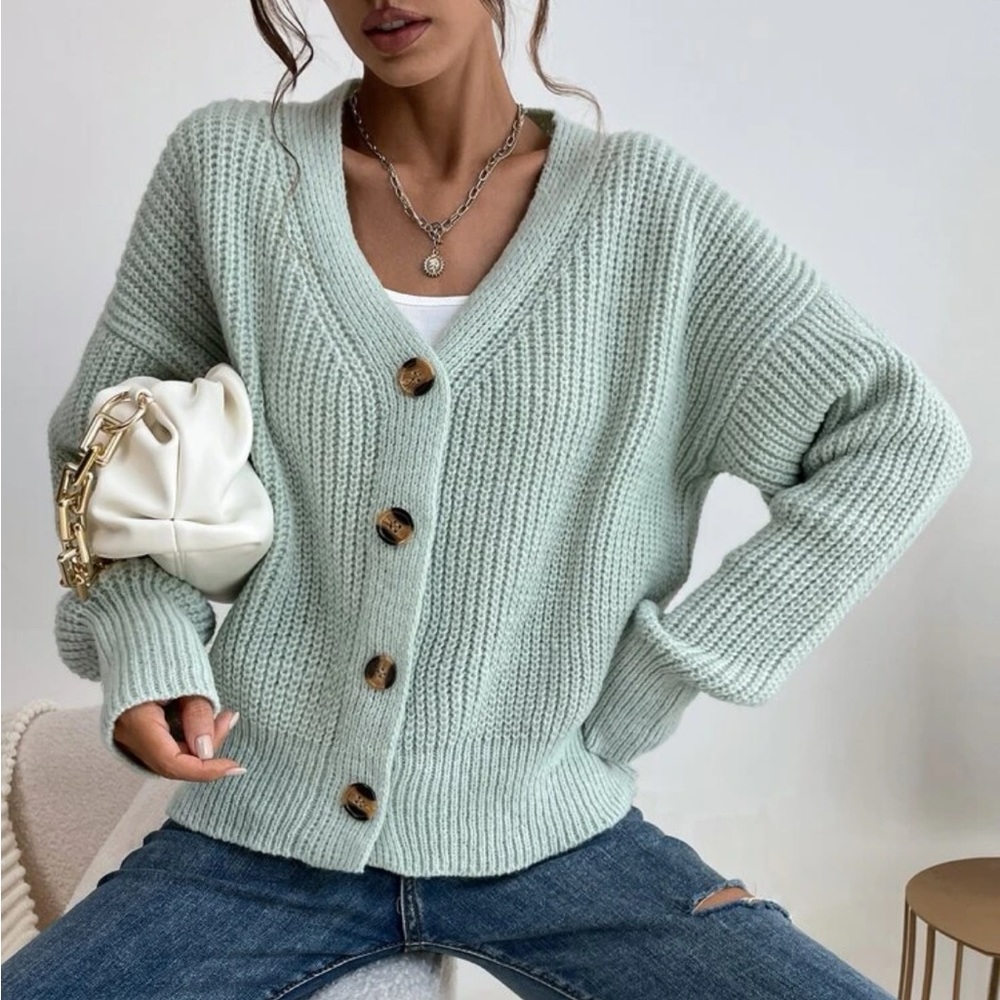 SHEIN Light Green Cropped Cardigan